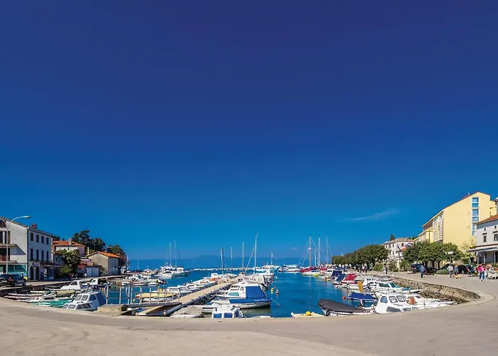 Appartamento Nice Apartment In Malinska *